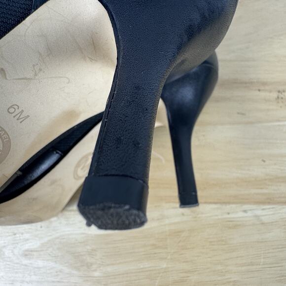 Michael Kors The Jet Set 6 Women's 6M Black Heeled Pull On Ankle Boots - Picture 13 of 13